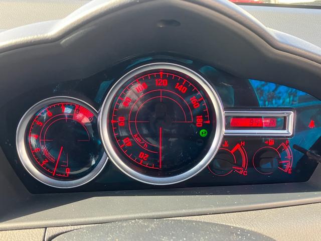 ＷｉＬＬ ＶＳ ２ＺＺ－ＧＥ　１．８ＶＶＴＬ－ｉ　タイミングチェーン　純正フルエアロ　リアスポイラー　純正１６アルミ　ステアリングシフト　キーレス　純正ＣＤ／ＭＤデッキ　革巻ハンドル　オートエアコン　プライバシーガラス　純正フロアマット　電格ミラー（65枚目）