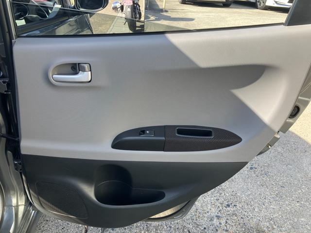 ソニカ ＲＳリミテッド　ターボ　社外ブーストメーター　コペン用純正アルミ　ベンチシート　スマートキー　前後ドラレコ　地デジＴＶ　社外メモリーナビ　純正ＭＯＭＯステアリング　ＨＩＤ　フォグ　オートエアコン　ステアリングリモコン（58枚目）