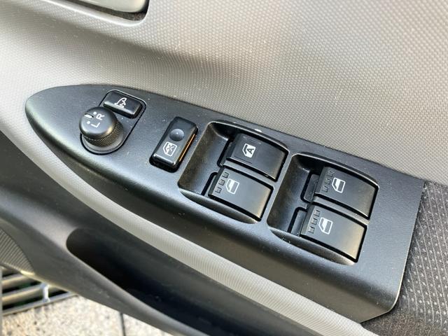 ソニカ ＲＳリミテッド　ターボ　社外ブーストメーター　コペン用純正アルミ　ベンチシート　スマートキー　前後ドラレコ　地デジＴＶ　社外メモリーナビ　純正ＭＯＭＯステアリング　ＨＩＤ　フォグ　オートエアコン　ステアリングリモコン（67枚目）