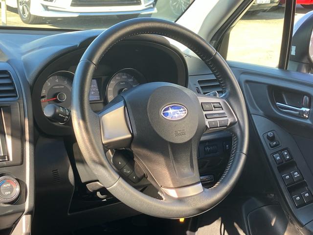 フォレスター 2.0i-L 1オーナー 6速MT 4WD クルコン SI-DRIVE 地デジTV Bluetooth接続 社外メモリーナビ CD/DVD再生 バックカメラ キーレス HID 前後フォグ オートライト 純正17AW(49枚目)