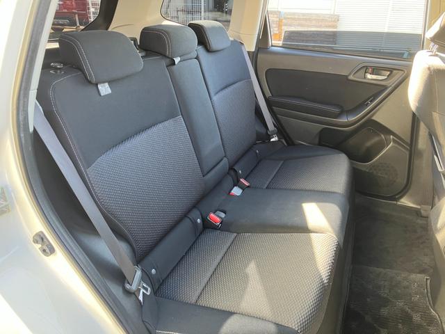 フォレスター 2.0i-L 1オーナー 6速MT 4WD クルコン SI-DRIVE 地デジTV Bluetooth接続 社外メモリーナビ CD/DVD再生 バックカメラ キーレス HID 前後フォグ オートライト 純正17AW(54枚目)