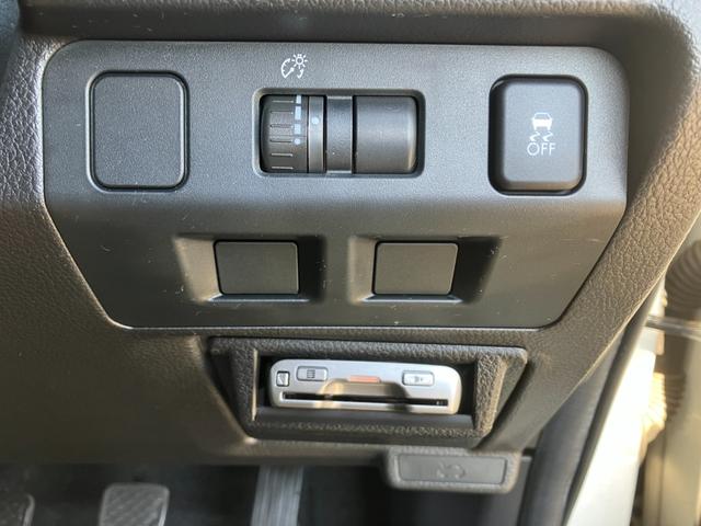 フォレスター 2.0i-L 1オーナー 6速MT 4WD クルコン SI-DRIVE 地デジTV Bluetooth接続 社外メモリーナビ CD/DVD再生 バックカメラ キーレス HID 前後フォグ オートライト 純正17AW(67枚目)