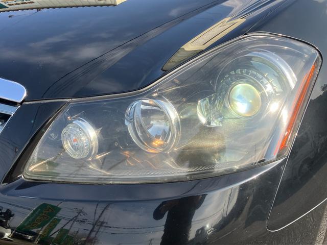 フーガ ＧＴスポーツＰスタイリッシュブラックＬＴＤＩＩ　Ｖ８エンジン　１オーナー　黒革　純正エアロ　純正ＯＰクリアテール　専用１９アルミ　シートベンチレーション　助手席電動オットマン　純正ＤＶＤナビ　６連ＣＤ　バック＆サイドカメラ　スマートキー　キセノン（25枚目）