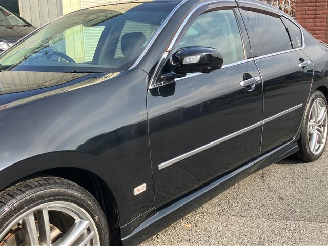 フーガ ＧＴスポーツＰスタイリッシュブラックＬＴＤＩＩ　Ｖ８エンジン　１オーナー　黒革　純正エアロ　純正ＯＰクリアテール　専用１９アルミ　シートベンチレーション　助手席電動オットマン　純正ＤＶＤナビ　６連ＣＤ　バック＆サイドカメラ　スマートキー　キセノン（27枚目）