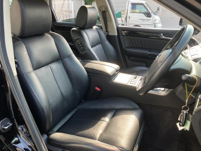 フーガ ＧＴスポーツＰスタイリッシュブラックＬＴＤＩＩ　Ｖ８エンジン　１オーナー　黒革　純正エアロ　純正ＯＰクリアテール　専用１９アルミ　シートベンチレーション　助手席電動オットマン　純正ＤＶＤナビ　６連ＣＤ　バック＆サイドカメラ　スマートキー　キセノン（51枚目）