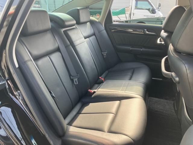 フーガ ＧＴスポーツＰスタイリッシュブラックＬＴＤＩＩ　Ｖ８エンジン　１オーナー　黒革　純正エアロ　純正ＯＰクリアテール　専用１９アルミ　シートベンチレーション　助手席電動オットマン　純正ＤＶＤナビ　６連ＣＤ　バック＆サイドカメラ　スマートキー　キセノン（55枚目）