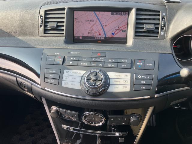 フーガ ＧＴスポーツＰスタイリッシュブラックＬＴＤＩＩ　Ｖ８エンジン　１オーナー　黒革　純正エアロ　純正ＯＰクリアテール　専用１９アルミ　シートベンチレーション　助手席電動オットマン　純正ＤＶＤナビ　６連ＣＤ　バック＆サイドカメラ　スマートキー　キセノン（62枚目）