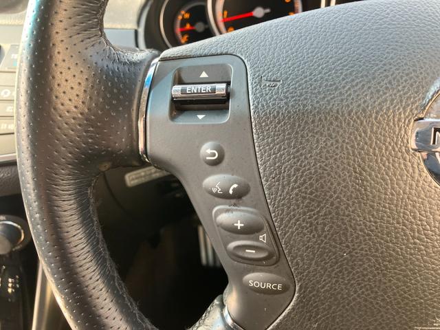 フーガ ＧＴスポーツＰスタイリッシュブラックＬＴＤＩＩ　Ｖ８エンジン　１オーナー　黒革　純正エアロ　純正ＯＰクリアテール　専用１９アルミ　シートベンチレーション　助手席電動オットマン　純正ＤＶＤナビ　６連ＣＤ　バック＆サイドカメラ　スマートキー　キセノン（68枚目）