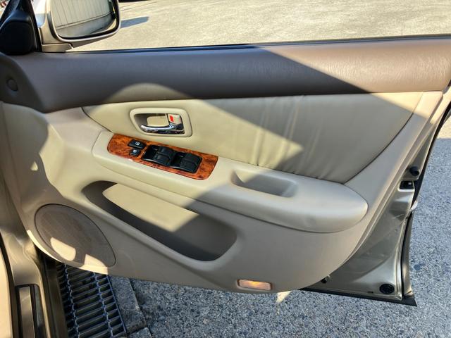 ウィンダム ３．０Ｇ　コーチエディション　後期型　Ｖ６／１ＭＺエンジン　サンルーフ　専用ＣＯＡＣＨ製レザーシート　純正メッキ１５アルミ　ウッドコンビハンドル／インパネ　キーレス　クルコン　ゴールドエンブレム　ＨＩＤ　オートライト　フォグランプ（61枚目）