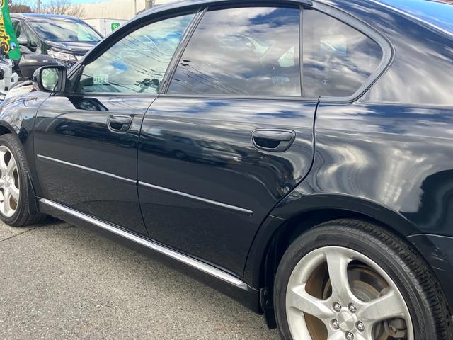 レガシィＢ４ ３．０Ｒ　水平対向６気筒　タイミングチェーン　ベージュ本革　純正ビルシュタインダンパー　クルコン　純正ＭＯＭＯステアリング　社外ＨＤＤナビ　ＣＤ／ＤＶＤ再生　Ｍサーバー　シートヒーター　ＨＩＤ　純正１７アルミ（30枚目）