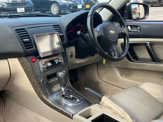 レガシィＢ４ ３．０Ｒ　水平対向６気筒　タイミングチェーン　ベージュ本革　純正ビルシュタインダンパー　クルコン　純正ＭＯＭＯステアリング　社外ＨＤＤナビ　ＣＤ／ＤＶＤ再生　Ｍサーバー　シートヒーター　ＨＩＤ　純正１７アルミ（46枚目）