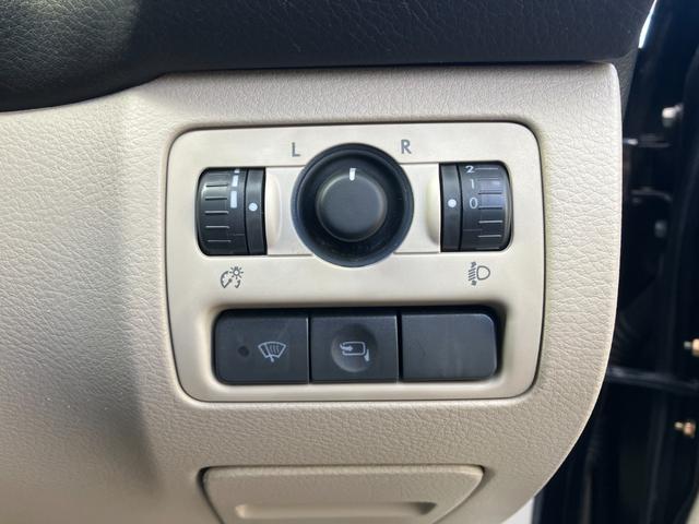 レガシィＢ４ ３．０Ｒ　水平対向６気筒　タイミングチェーン　ベージュ本革　純正ビルシュタインダンパー　クルコン　純正ＭＯＭＯステアリング　社外ＨＤＤナビ　ＣＤ／ＤＶＤ再生　Ｍサーバー　シートヒーター　ＨＩＤ　純正１７アルミ（69枚目）