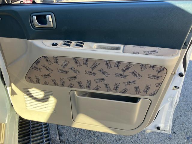 ディンゴ シュタイフ　テディベアエディション　特別仕様車　１オーナー　専用内装　ウッドコンビハンドル　コラムシフト　ベンチシート　キーレス　ＥＴＣ　純正ＣＤ／ラジオ　純正フロアマット　取説／保証書　プライバシーガラス　電格ミラー　純正１４アルミ（58枚目）