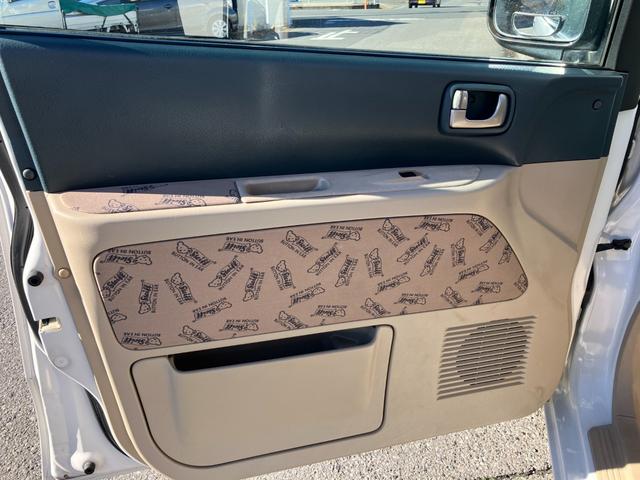 ディンゴ シュタイフ　テディベアエディション　特別仕様車　１オーナー　専用内装　ウッドコンビハンドル　コラムシフト　ベンチシート　キーレス　ＥＴＣ　純正ＣＤ／ラジオ　純正フロアマット　取説／保証書　プライバシーガラス　電格ミラー　純正１４アルミ（60枚目）