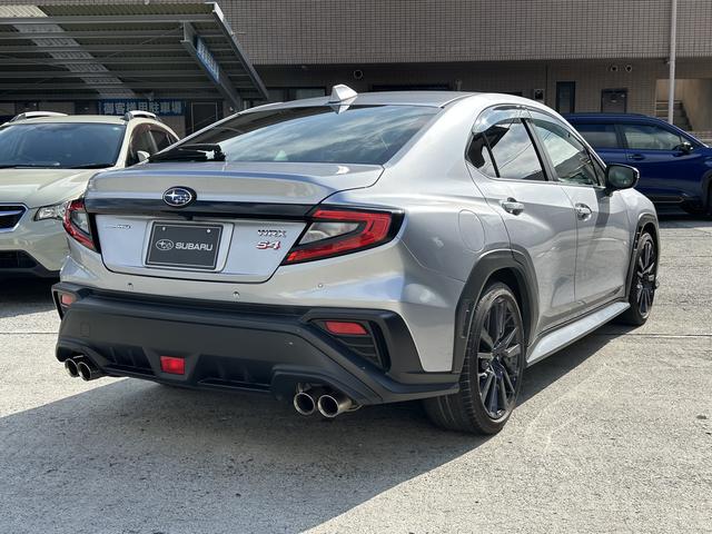 ＷＲＸ Ｓ４ ＧＴ－Ｈ　ＥＸ　純正大型ナビ　ＣＤ／ＤＶＤプレーヤー　アイサイトＸ搭載　１１．６インチ大型モニター　液晶メーター　１８インチアルミ　前席パワーシート　ステアリング連動ヘッドライト　フロント・サイド・バックカメラ　ＣＤ／ＤＶＤプレーヤー　ＥＴＣ２．０（2枚目）