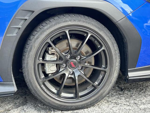 ＷＲＸ Ｓ４ Ｓ４　ＳＴＩスポーツＲ　ＥＸ　レカロシート　１８インチアルミ　ＳＴＩエアロ　大型センターモニター　液晶メーター　誤後退ブレーキサポート　フロント・サイド・バックカメラ　ＬＥＤヘッドランプ１８インチアルミホイール　全車速追従クルーズコントロール　ＥＴＣ２．０（7枚目）