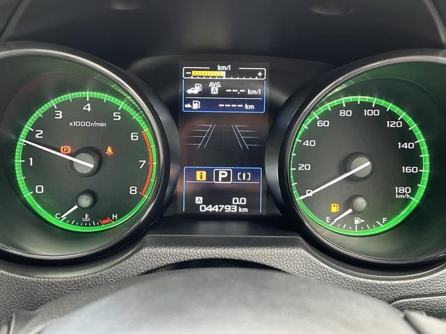 レガシィＢ４ Ｌｉｍｉｔｅｄ　メーカー装着ＳＤナビ　タイヤ４本交換済　メーカー装着ＳＤナビ＆バックカメラ　ハーマンカードンサウンドシステム　本革シート　１８インチアルミホイール　ＬＥＤヘッドランプ　後側方レーダー（15枚目）