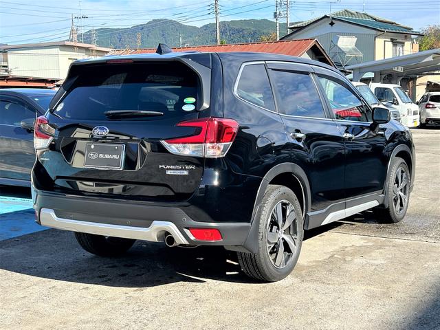 フォレスター アドバンス　タイヤ４本交換済み　パナソニックＳＤナビ　アイサイトバージョン３搭載　前席パワーシート　パワーリヤゲート　Ｘモード　誤後退ブレーキサポート　歩行者保護エアバッグ　パナソニックＳＤナビ　フロント・サイド・バックカメラ　ＥＴＣ２．０　前後ドラレコ（2枚目）