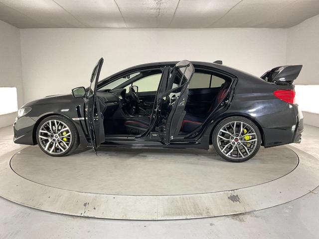 ＷＲＸ ＳＴＩ ＳＴＩ　タイプＳ　６ＭＴ／４ＷＤ／大型リアスポ／純正ＤＩＡＴＯＮＥナビ／ＥＴＣ／フロント・サイド・バックカメラ／ＢＩＬＳＴＥＩＮダンパー／後側方警戒支援／前席シートヒーター／運転席パワーシート／（7枚目）