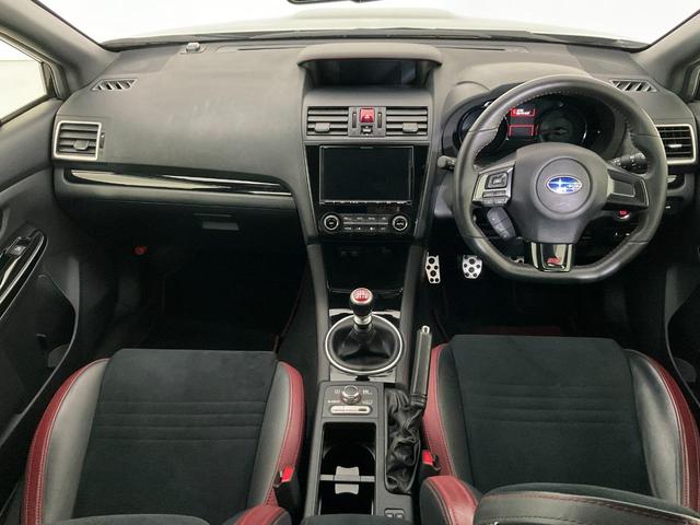 ＷＲＸ ＳＴＩ ＳＴＩ　タイプＳ　６ＭＴ／４ＷＤ／大型リアスポ／純正ＤＩＡＴＯＮＥナビ／ＥＴＣ／フロント・サイド・バックカメラ／ＢＩＬＳＴＥＩＮダンパー／後側方警戒支援／前席シートヒーター／運転席パワーシート／（13枚目）