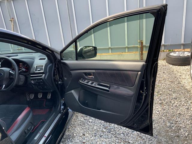 ＷＲＸ ＳＴＩ ＳＴＩ　タイプＳ　６ＭＴ／４ＷＤ／大型リアスポ／純正ＤＩＡＴＯＮＥナビ／ＥＴＣ／フロント・サイド・バックカメラ／ＢＩＬＳＴＥＩＮダンパー／後側方警戒支援／前席シートヒーター／運転席パワーシート／（33枚目）