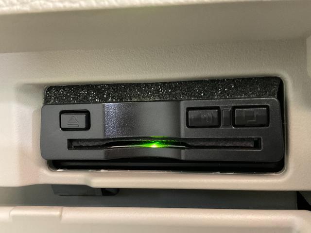 セレナ ２０Ｇ　Ｓ－ハイブリッド　両側電動スライド／ＳＤナビ／全方位カメラ／衝突軽減／クルコン／前後ソナー／フリップダウンモニター／スマート＆プッシュ／純正１５ＡＷ／ＥＴＣ／ＬＥＤライト／フォグライト／フルセグ／革巻ステアリング（9枚目）