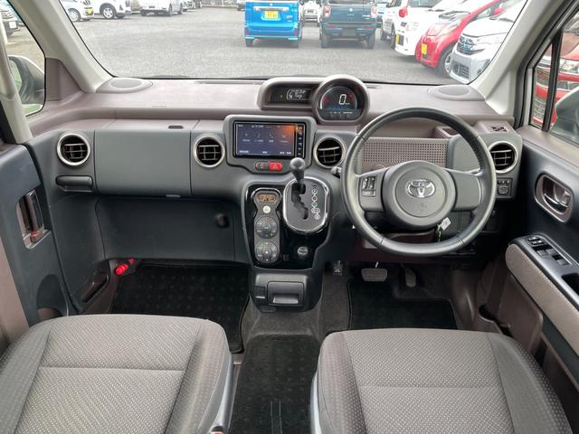 TOYOTA PORTE G