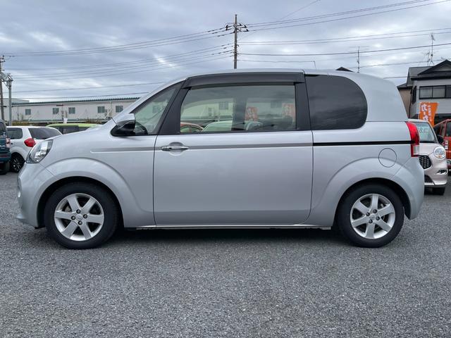 TOYOTA PORTE G