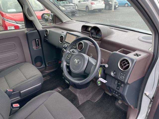 TOYOTA PORTE G