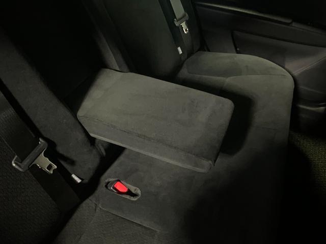 カローラアクシオ 1.5G 1オーナー/5速MT/セーフティセンスC/プリクラッシュセーフティ/車線逸脱警報/オートマチックハイビーム/CD/USB/キーレス/ETC/横滑り防止(18枚目)