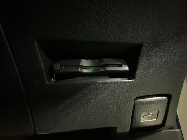 カローラアクシオ 1.5G 1オーナー/5速MT/セーフティセンスC/プリクラッシュセーフティ/車線逸脱警報/オートマチックハイビーム/CD/USB/キーレス/ETC/横滑り防止(19枚目)