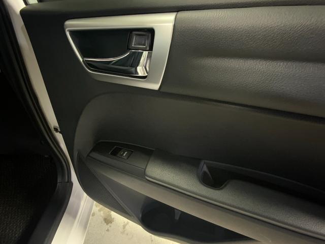 カローラアクシオ 1.5G 1オーナー/5速MT/セーフティセンスC/プリクラッシュセーフティ/車線逸脱警報/オートマチックハイビーム/CD/USB/キーレス/ETC/横滑り防止(20枚目)