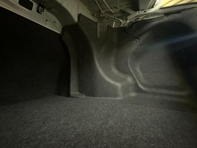 カローラアクシオ 1.5G 1オーナー/5速MT/セーフティセンスC/プリクラッシュセーフティ/車線逸脱警報/オートマチックハイビーム/CD/USB/キーレス/ETC/横滑り防止(46枚目)