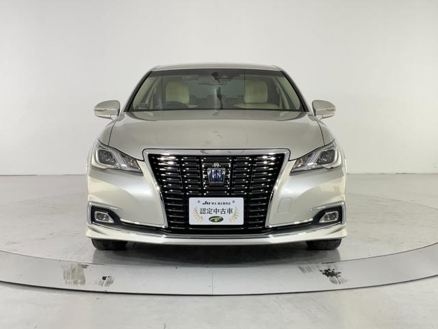 クラウンハイブリッド ロイヤルサルーン 1オーナー/Tコネクトナビ/セーフティセンスP/衝突軽減/レーダークルーズ/Aハイビーム/CD/DVD/BR/TV/BT/Bカメラ/ETC/レーダークルーズ/シートヒーター/Pシート/純正16AW(9枚目)