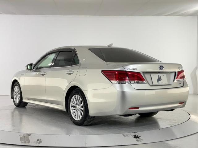 クラウンハイブリッド ロイヤルサルーン 1オーナー/Tコネクトナビ/セーフティセンスP/衝突軽減/レーダークルーズ/Aハイビーム/CD/DVD/BR/TV/BT/Bカメラ/ETC/レーダークルーズ/シートヒーター/Pシート/純正16AW(11枚目)