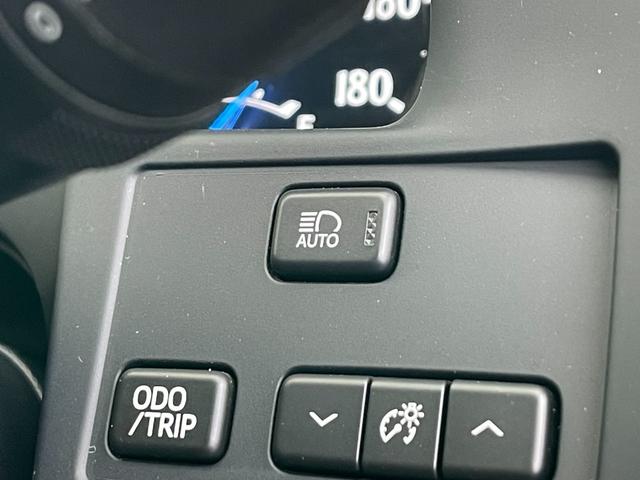 クラウンハイブリッド ロイヤルサルーン 1オーナー/Tコネクトナビ/セーフティセンスP/衝突軽減/レーダークルーズ/Aハイビーム/CD/DVD/BR/TV/BT/Bカメラ/ETC/レーダークルーズ/シートヒーター/Pシート/純正16AW(27枚目)