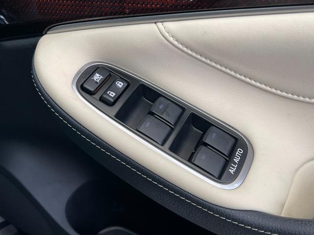 クラウンハイブリッド ロイヤルサルーン 1オーナー/Tコネクトナビ/セーフティセンスP/衝突軽減/レーダークルーズ/Aハイビーム/CD/DVD/BR/TV/BT/Bカメラ/ETC/レーダークルーズ/シートヒーター/Pシート/純正16AW(40枚目)