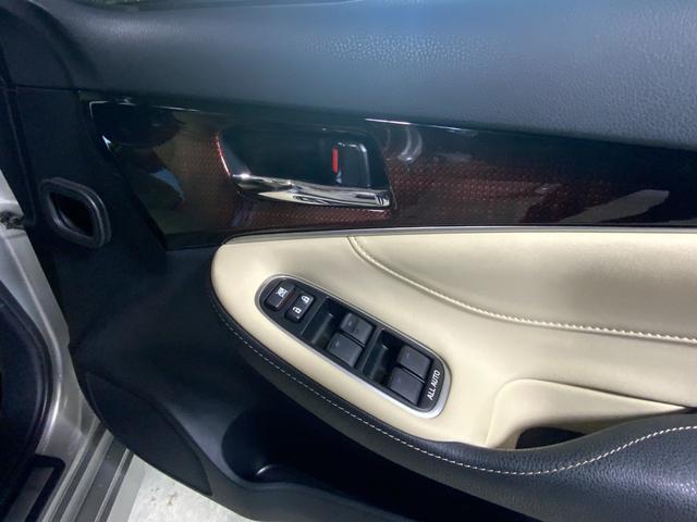 クラウンハイブリッド ロイヤルサルーン 1オーナー/Tコネクトナビ/セーフティセンスP/衝突軽減/レーダークルーズ/Aハイビーム/CD/DVD/BR/TV/BT/Bカメラ/ETC/レーダークルーズ/シートヒーター/Pシート/純正16AW(42枚目)