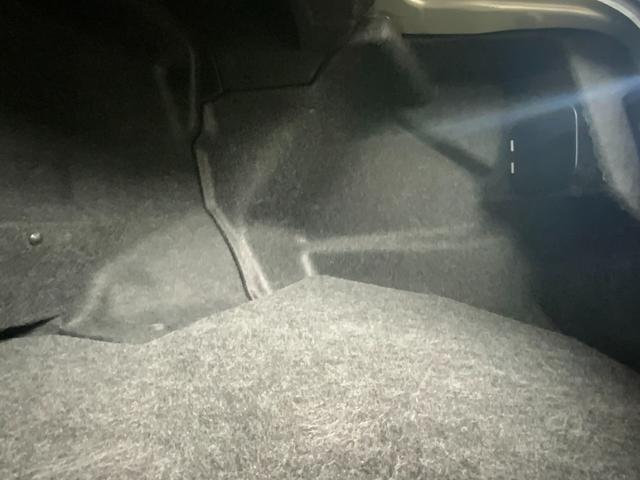 クラウンハイブリッド ロイヤルサルーン 1オーナー/Tコネクトナビ/セーフティセンスP/衝突軽減/レーダークルーズ/Aハイビーム/CD/DVD/BR/TV/BT/Bカメラ/ETC/レーダークルーズ/シートヒーター/Pシート/純正16AW(51枚目)