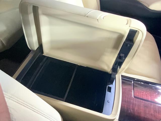 クラウンハイブリッド ロイヤルサルーン 1オーナー/Tコネクトナビ/セーフティセンスP/衝突軽減/レーダークルーズ/Aハイビーム/CD/DVD/BR/TV/BT/Bカメラ/ETC/レーダークルーズ/シートヒーター/Pシート/純正16AW(63枚目)