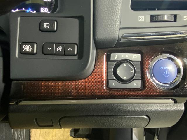 クラウンハイブリッド ロイヤルサルーン 1オーナー/Tコネクトナビ/セーフティセンスP/衝突軽減/レーダークルーズ/Aハイビーム/CD/DVD/BR/TV/BT/Bカメラ/ETC/レーダークルーズ/シートヒーター/Pシート/純正16AW(68枚目)