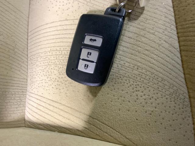 クラウンハイブリッド ロイヤルサルーン 1オーナー/Tコネクトナビ/セーフティセンスP/衝突軽減/レーダークルーズ/Aハイビーム/CD/DVD/BR/TV/BT/Bカメラ/ETC/レーダークルーズ/シートヒーター/Pシート/純正16AW(79枚目)