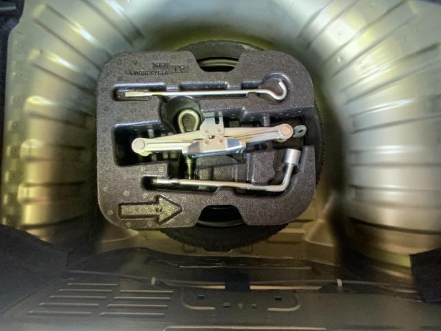 マーチ X Vセレクション ワンオーナー/VDC/アイドリングストップ/プライバシーガラス/インテリジェントキー・プッシュスタート(27枚目)