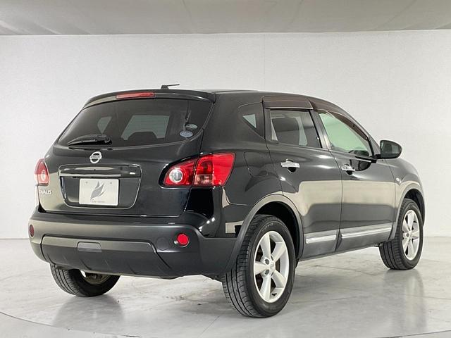 デュアリス ２０Ｇ　後期型／ＨＩＤヘッド／Ｆフォグランプ／オートライト／スタイリッシュガラスルーフ／ＡＷ／革巻きステアリング／プッシュ式ＡＡＣ／インテリジェントキー／社外ストラーダナビ／ＴＶ／ＤＶＤ／バックカメラ／ＥＴＣ（10枚目）