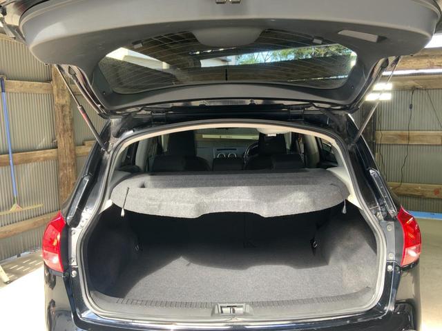 デュアリス ２０Ｇ　後期型／ＨＩＤヘッド／Ｆフォグランプ／オートライト／スタイリッシュガラスルーフ／ＡＷ／革巻きステアリング／プッシュ式ＡＡＣ／インテリジェントキー／社外ストラーダナビ／ＴＶ／ＤＶＤ／バックカメラ／ＥＴＣ（19枚目）