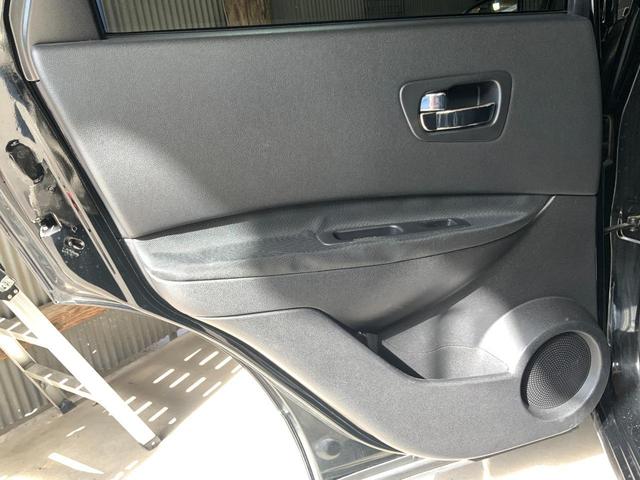 デュアリス ２０Ｇ　後期型／ＨＩＤヘッド／Ｆフォグランプ／オートライト／スタイリッシュガラスルーフ／ＡＷ／革巻きステアリング／プッシュ式ＡＡＣ／インテリジェントキー／社外ストラーダナビ／ＴＶ／ＤＶＤ／バックカメラ／ＥＴＣ（49枚目）