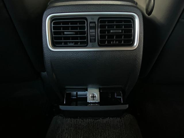 ティアナ 250XL スポーティセレクション 黒革/カーウィングスHDDナビ/S&Bカメラ/HID/プッシュ&スマート/Pシート/Pオットマン/純正17AW/左右独立AAC/CD/DVD/TV/BT/USB/Mサーバー/ETC/オートライト(27枚目)