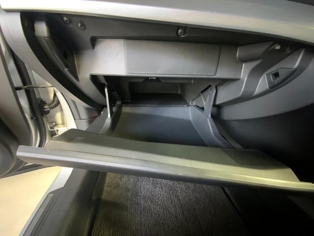 ティアナ 250XL スポーティセレクション 黒革/カーウィングスHDDナビ/S&Bカメラ/HID/プッシュ&スマート/Pシート/Pオットマン/純正17AW/左右独立AAC/CD/DVD/TV/BT/USB/Mサーバー/ETC/オートライト(30枚目)