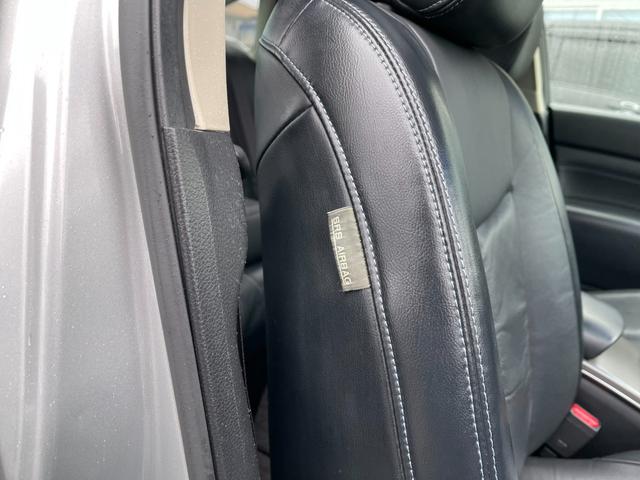 ティアナ 250XL スポーティセレクション 黒革/カーウィングスHDDナビ/S&Bカメラ/HID/プッシュ&スマート/Pシート/Pオットマン/純正17AW/左右独立AAC/CD/DVD/TV/BT/USB/Mサーバー/ETC/オートライト(36枚目)