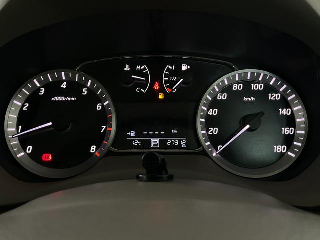 シルフィ Ｇ　純正ナビ／ＣＤ／ＤＶＤ／ＴＶ／ＢＴ／ＳＤ／ＵＳＢ／Ｂカメラ／ＥＴＣ／ＨＩＤ／プッシュ＆スマート／純正１６ＡＷ／左右独立ＡＡＣ／おもいやり機能付きオートライト／オート格納ドアミラー／Ｓ＆Ｃエアバック（4枚目）